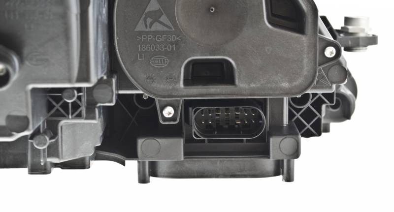 Hella - Hella Headlight Assembly 11091851