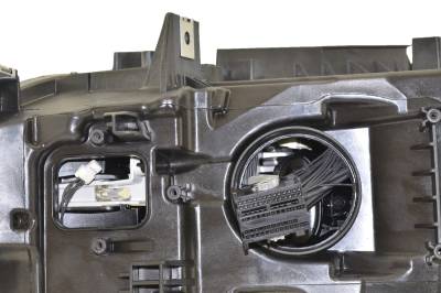 Hella - Hella Headlight Assembly 12103961 - Image 3